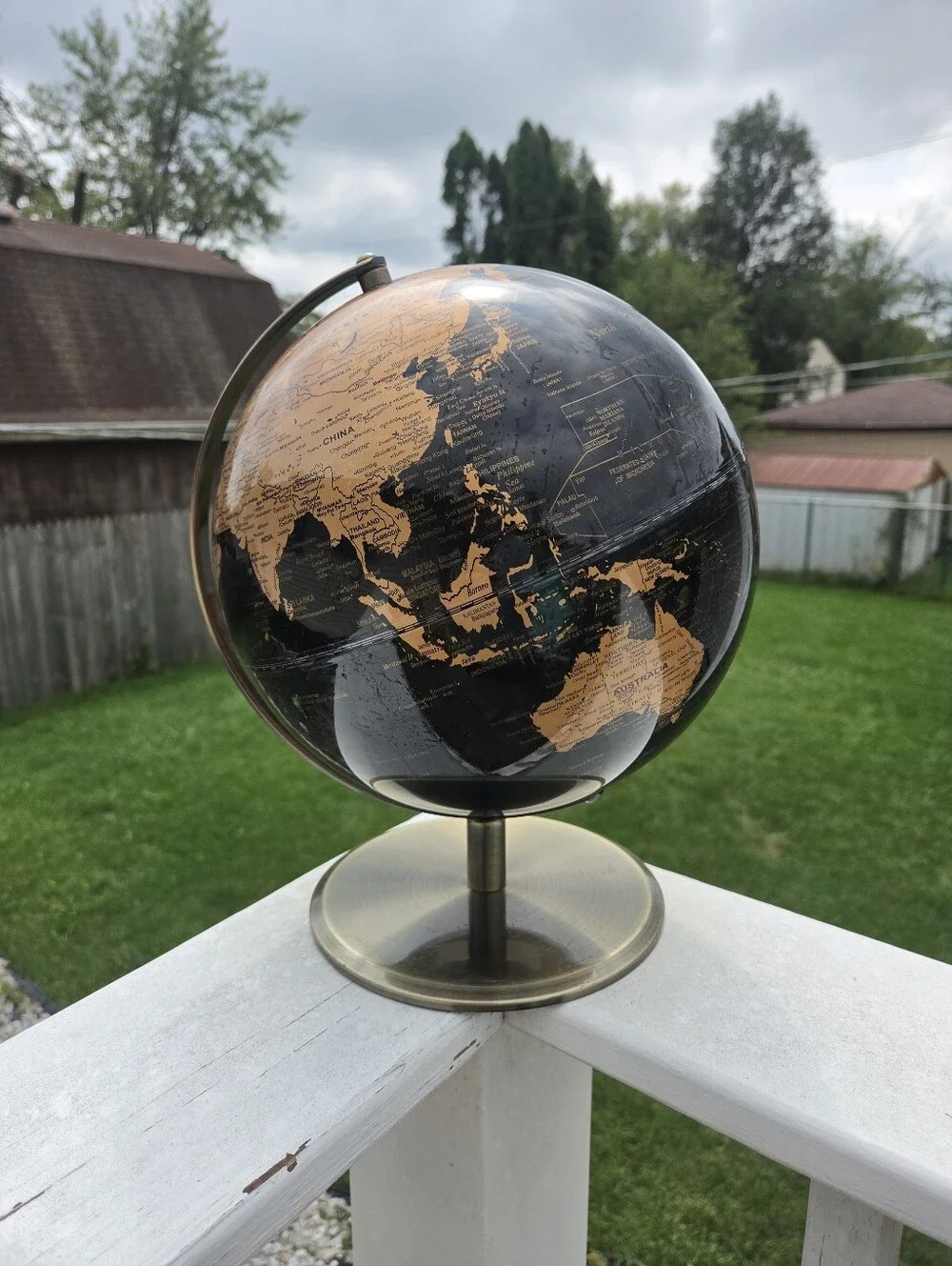 Bell & Curfew Black & Copper Tabletop World Globe 12